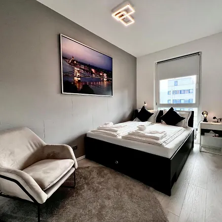 Suiteangel - Luxury Design With Free Garage